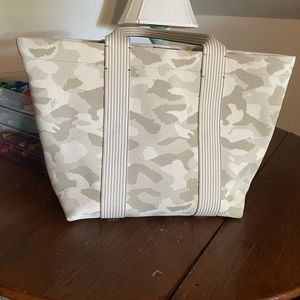 EUC Khaki Camo Rothy’s Essential Tote